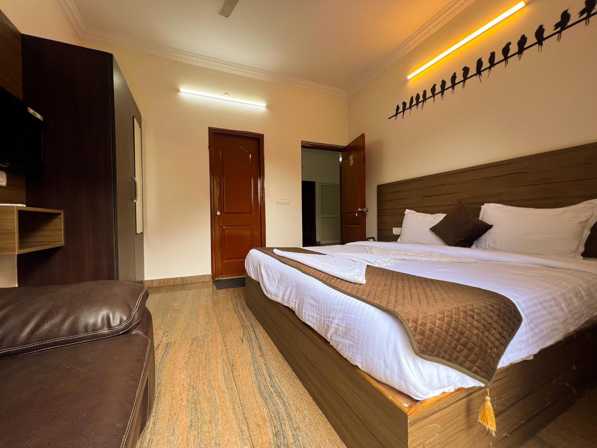 Hotel Elite By Agira Hotels-Free Airport Pickup Or Drop Yelahanka Екстериор снимка
